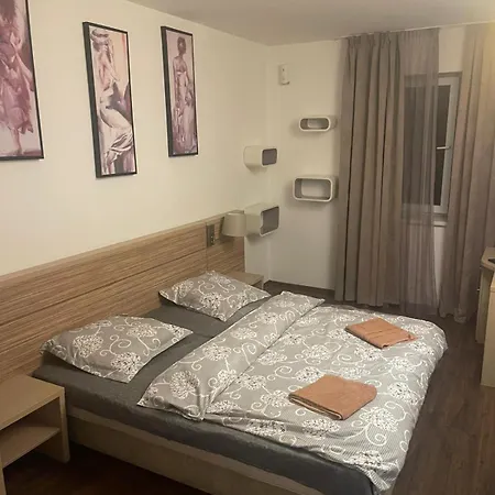 Amr Luxe Apartment
